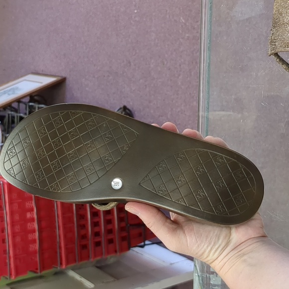 NWT Donald J. Pliner Gold and Brown Slide Sandals with Textured Strap - Picture 4 of 4